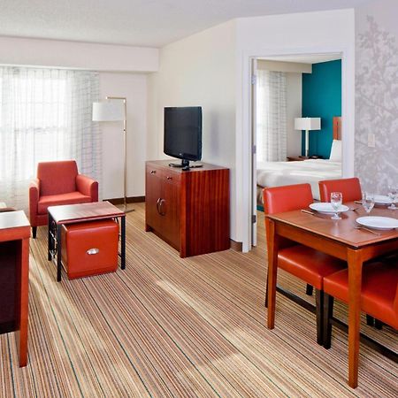 Residence Inn Boston Норууд Екстериор снимка